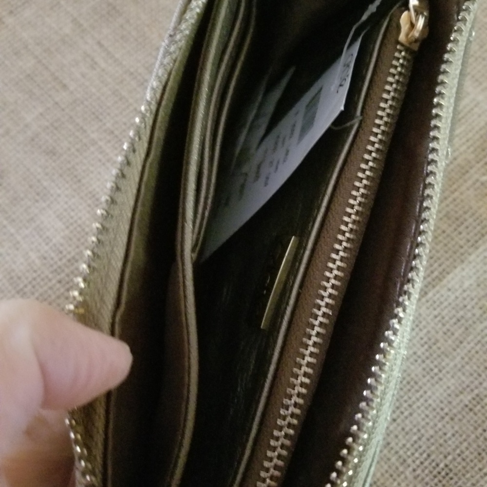 Wallet - Picture 3 of 4